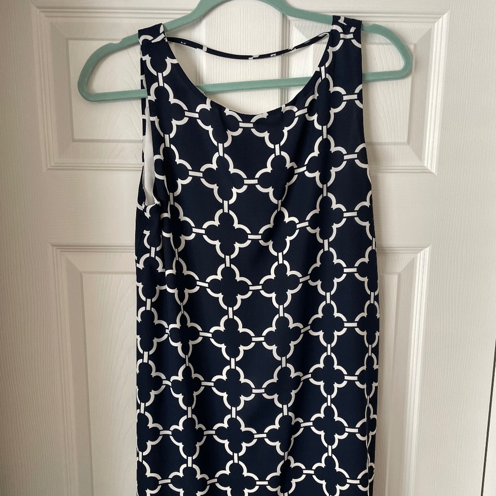 Backless dress